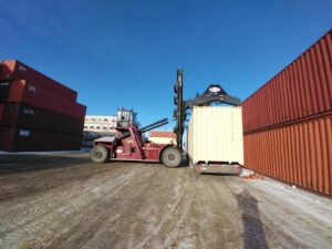 One Trip 40ft Container Out for Delivery in Alberta